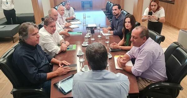 Imagem de compartilhamento para o artigo Mara se reúne com governador para solicitar melhorias para município de MS da MS Todo dia